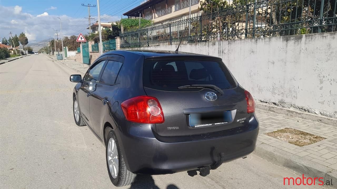 2007' Toyota Auris photo #5