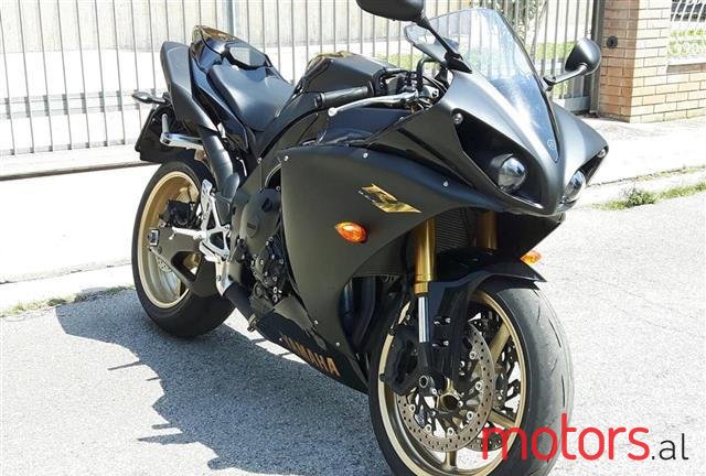 2015' Yamaha R1 photo #2