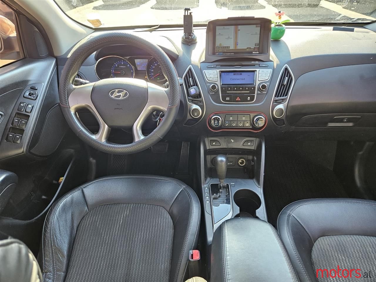 2011' Hyundai Tucson photo #3