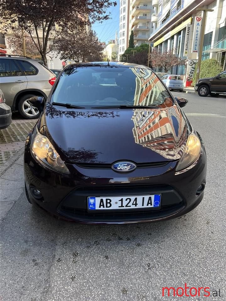 2011' Ford Fiesta photo #4