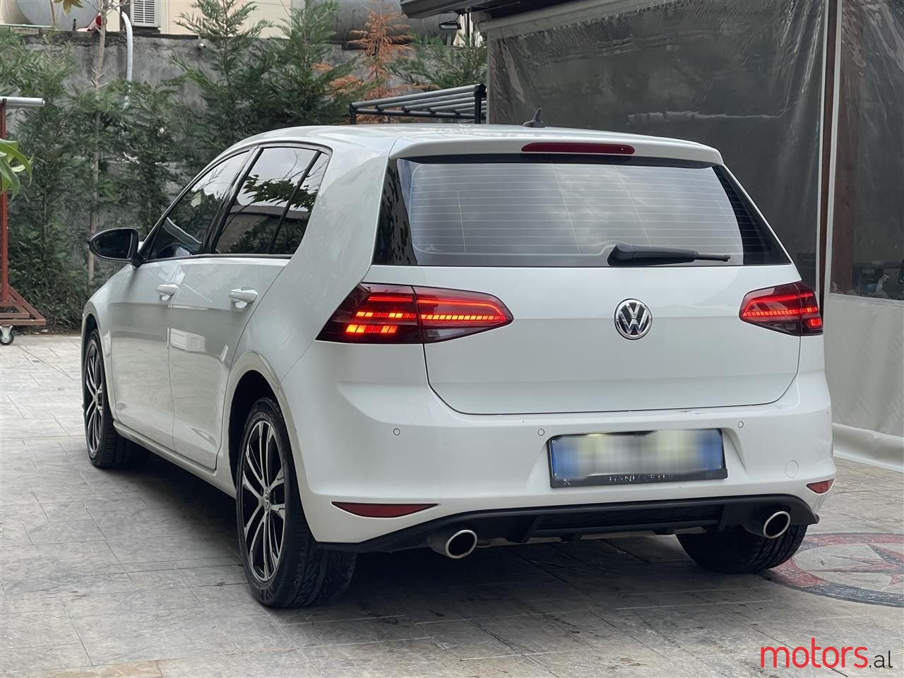 2014' Volkswagen Golf photo #2