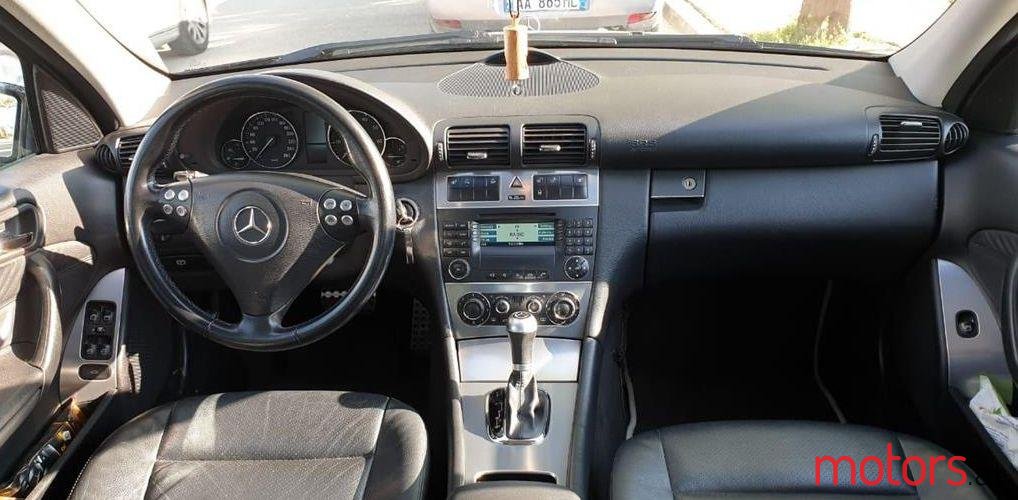 2005' Mercedes-Benz C 200 photo #1