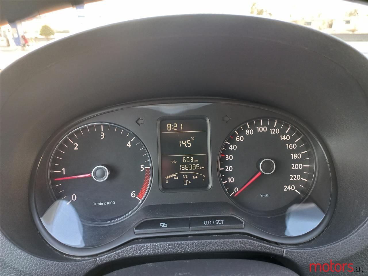 2012' Volkswagen Polo photo #6