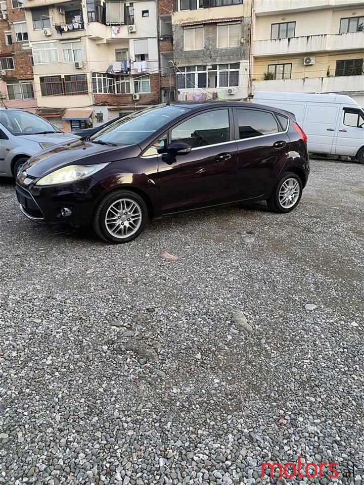 2010' Ford Fiesta photo #1