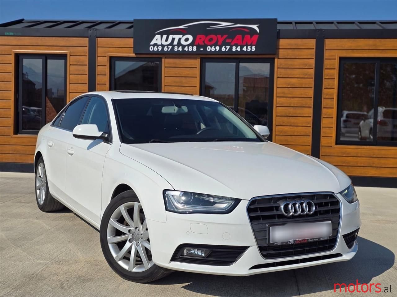 2014' Audi A4 photo #1