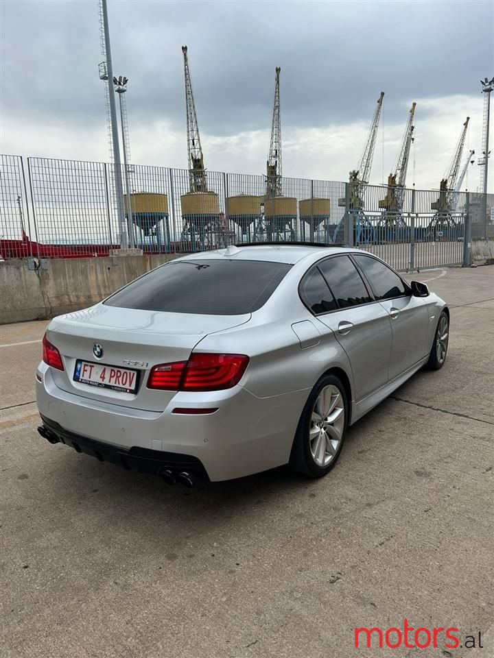 2011' BMW 535 photo #5