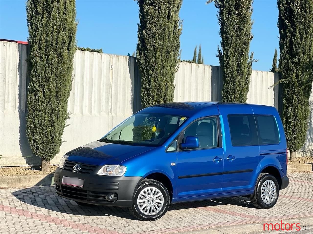 2009' Volkswagen Caddy photo #1