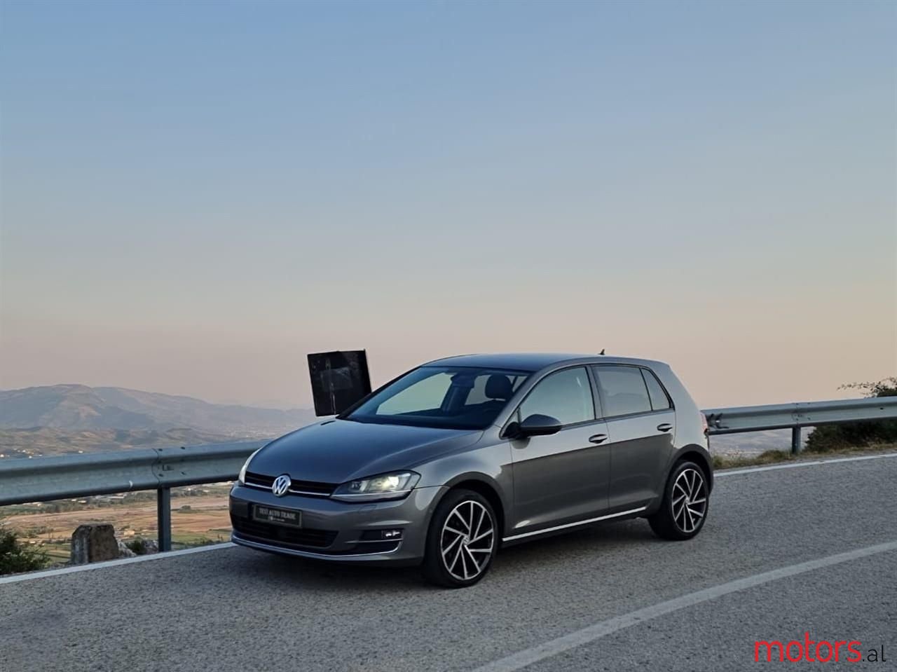 2015' Volkswagen Golf photo #1