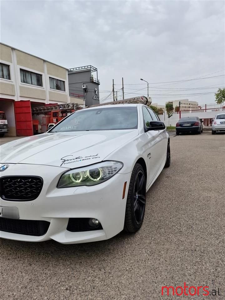 2011' BMW 535 photo #5