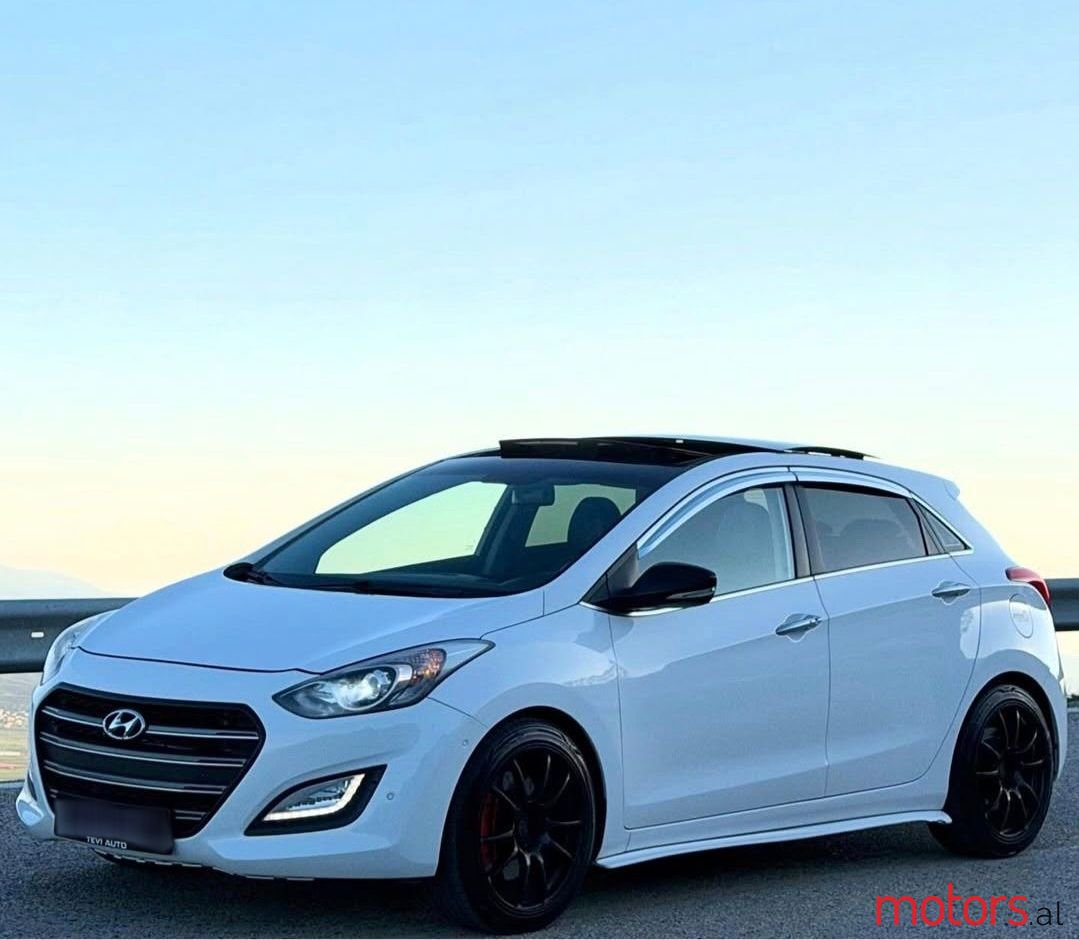 2013' Hyundai i30 photo #1