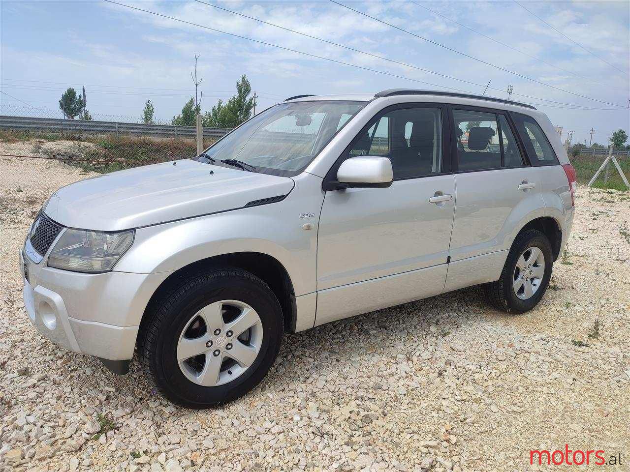 2008' Suzuki Grand Vitara photo #3