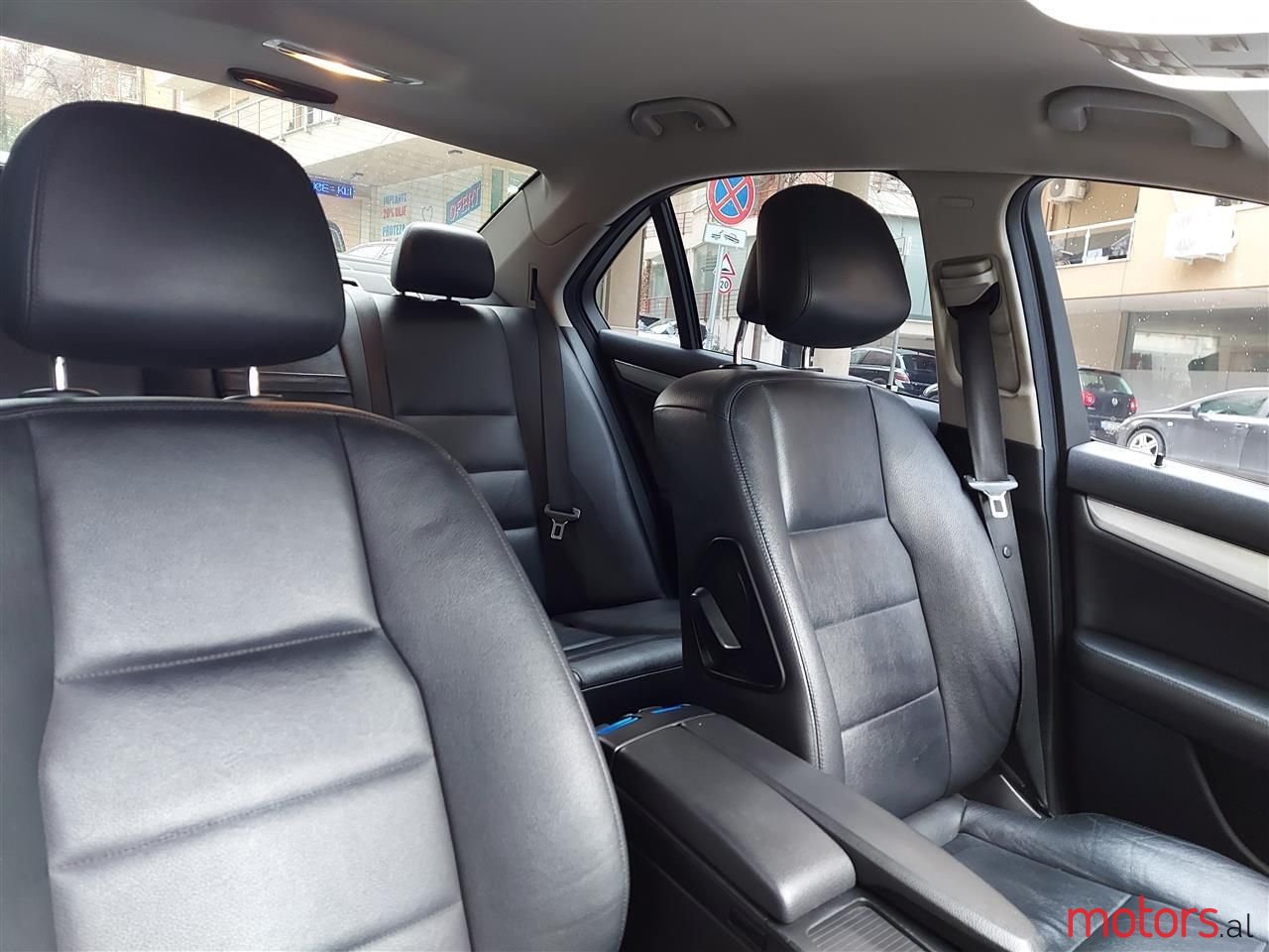 2008' Mercedes-Benz 220 photo #4