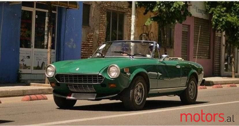 1984' Fiat 124 photo #1