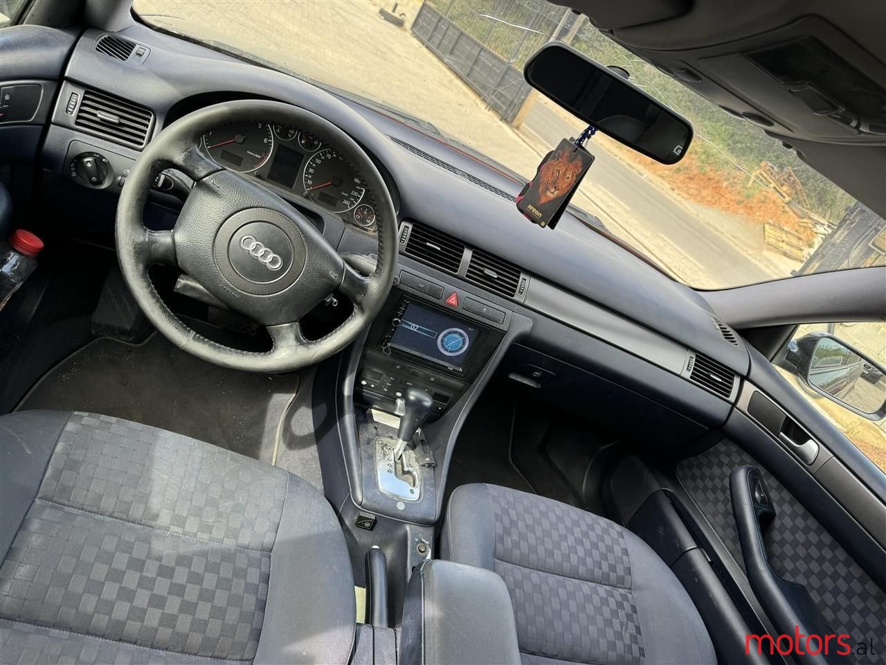 2002' Audi A6 photo #2