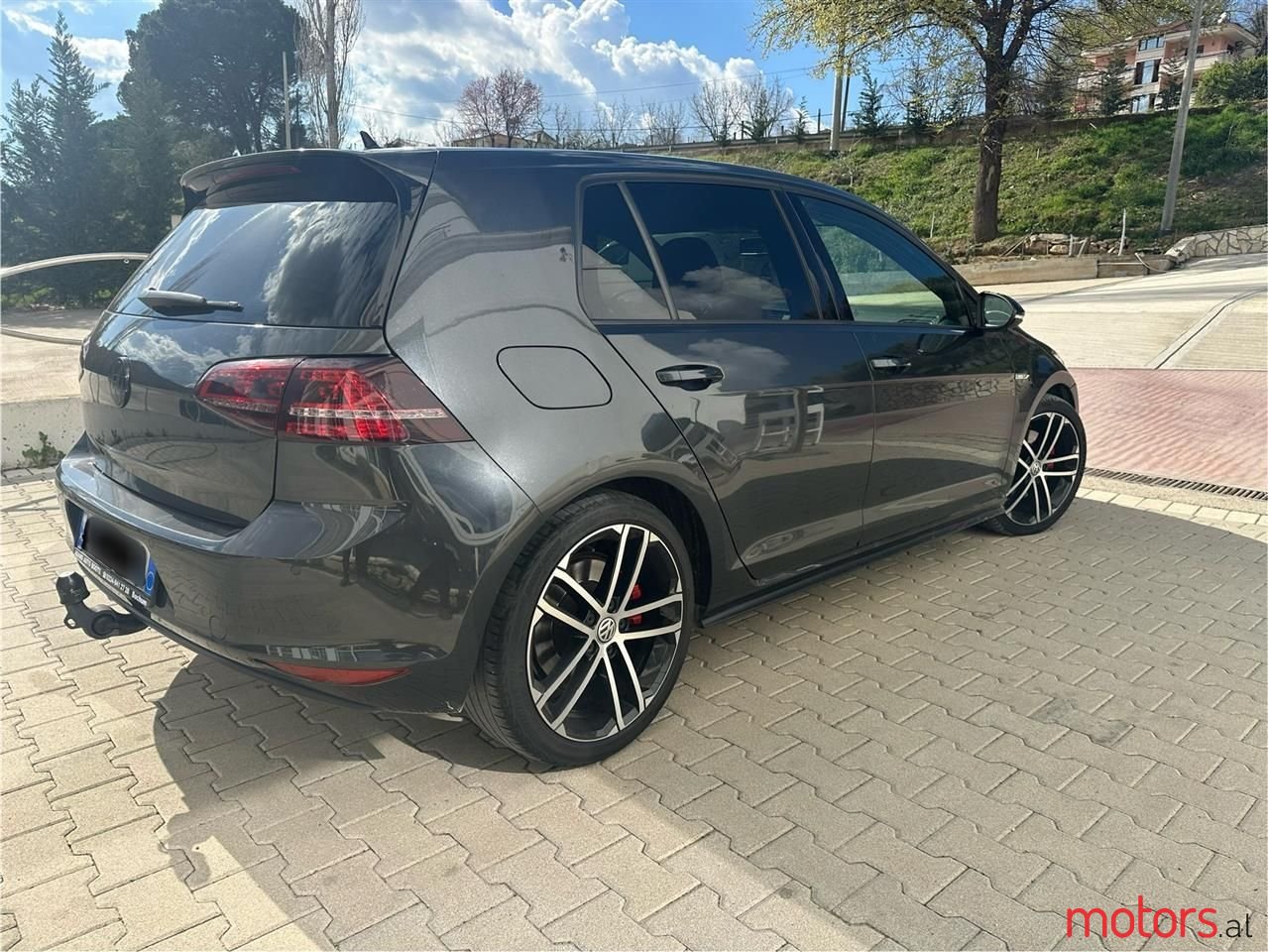 2015' Volkswagen Golf photo #4