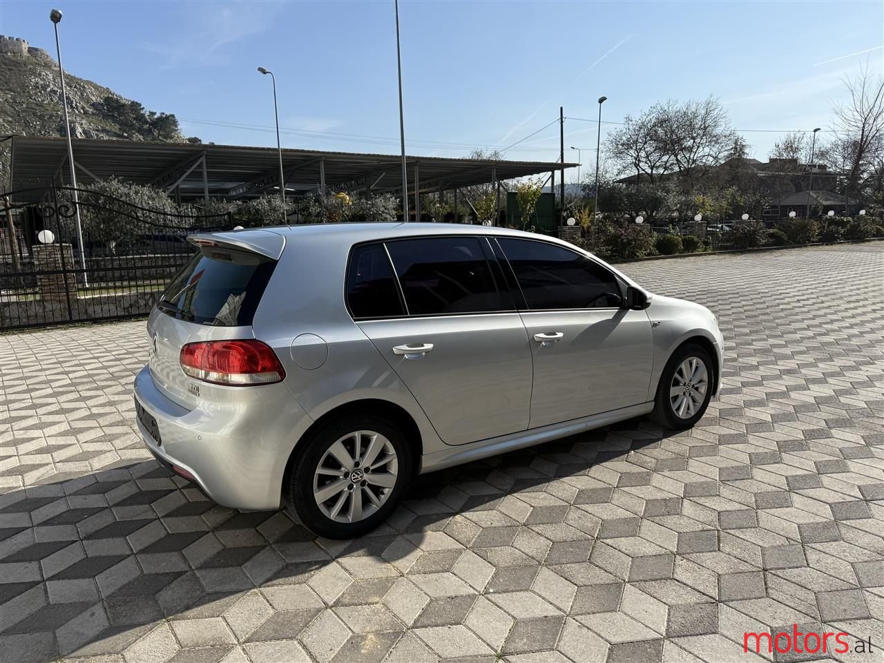 2012' Volkswagen Golf photo #5