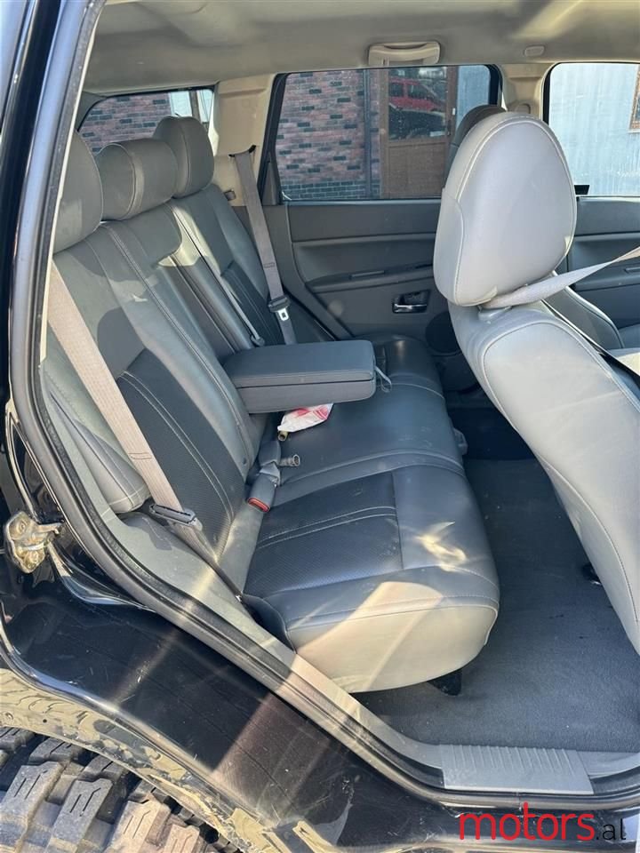 2006' Jeep Grand Cherokee photo #5