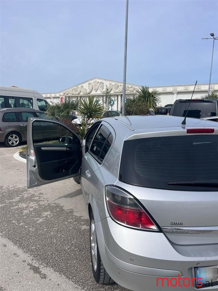 2009' Opel Astra photo #5