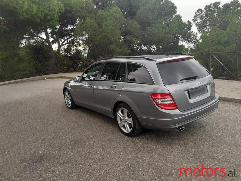 2010' Mercedes-Benz C 220 photo #6