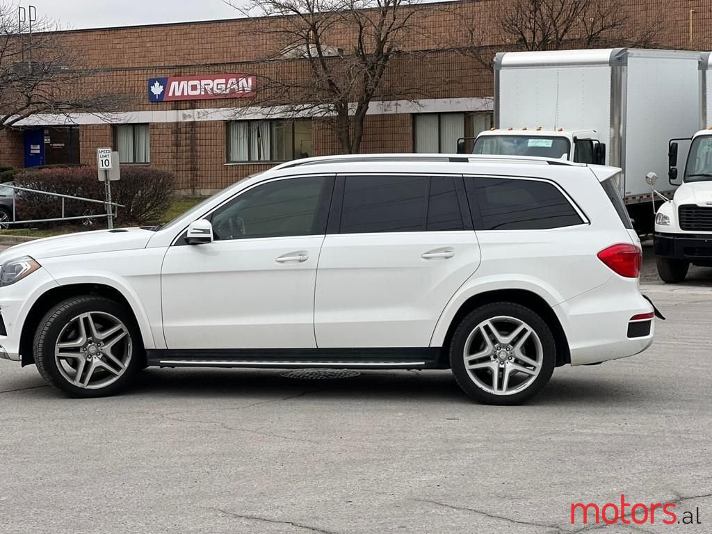 2015' Mercedes-Benz GL 350 photo #2