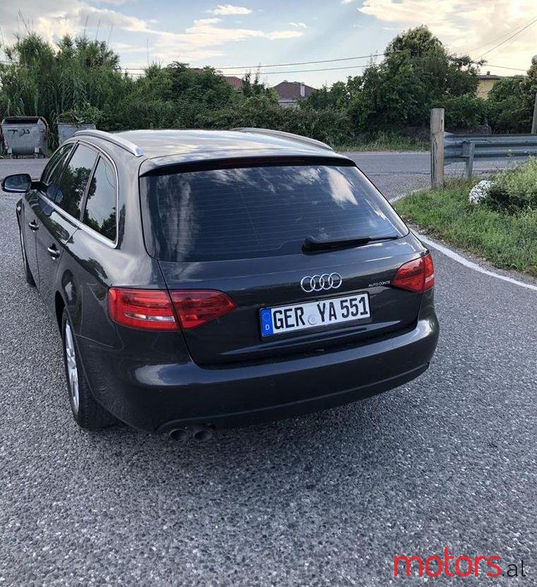 2010' Audi A4 photo #2