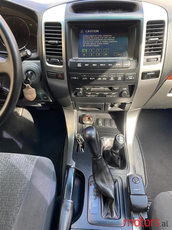 2007' Toyota Land Crusier photo #6