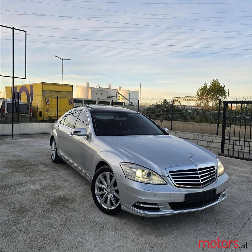 2010' Mercedes-Benz S 350 photo #1