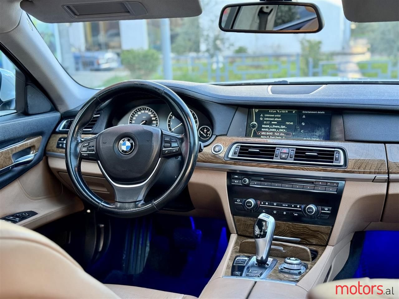 2012' BMW 730 photo #2