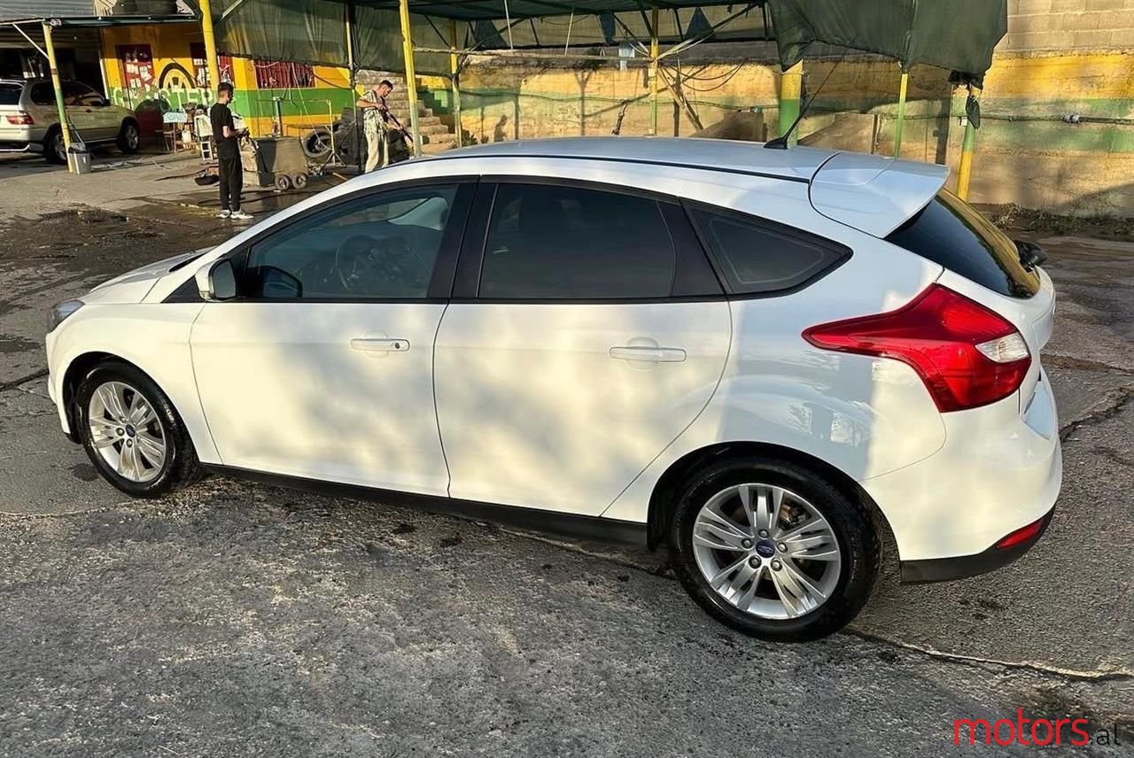 2013' Ford Focus photo #2