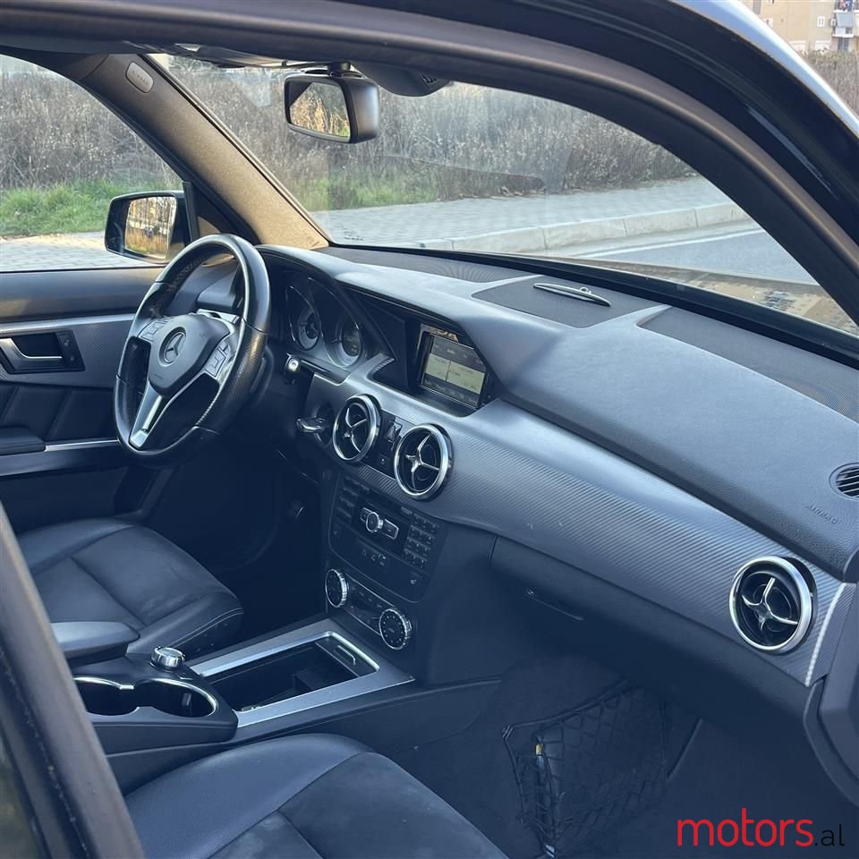 2014' Mercedes-Benz E 220 photo #3