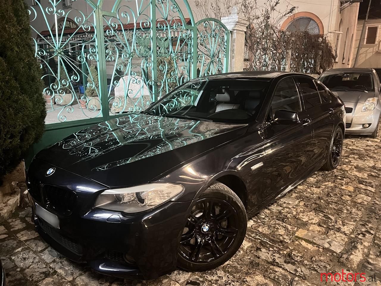 2012' BMW 528 photo #2