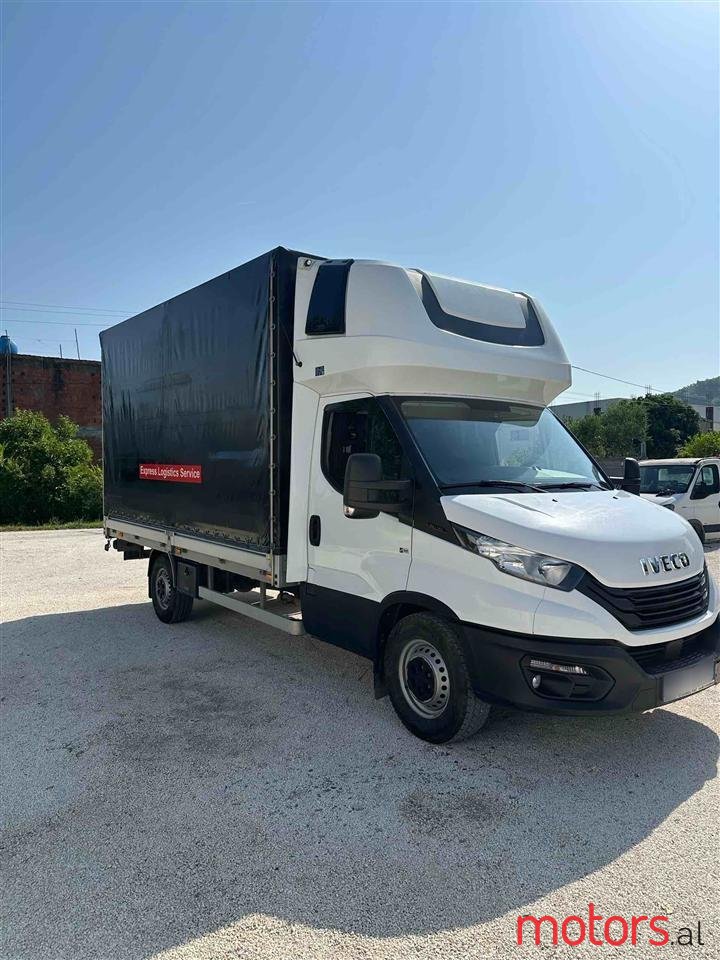 2022' Iveco daily photo #1