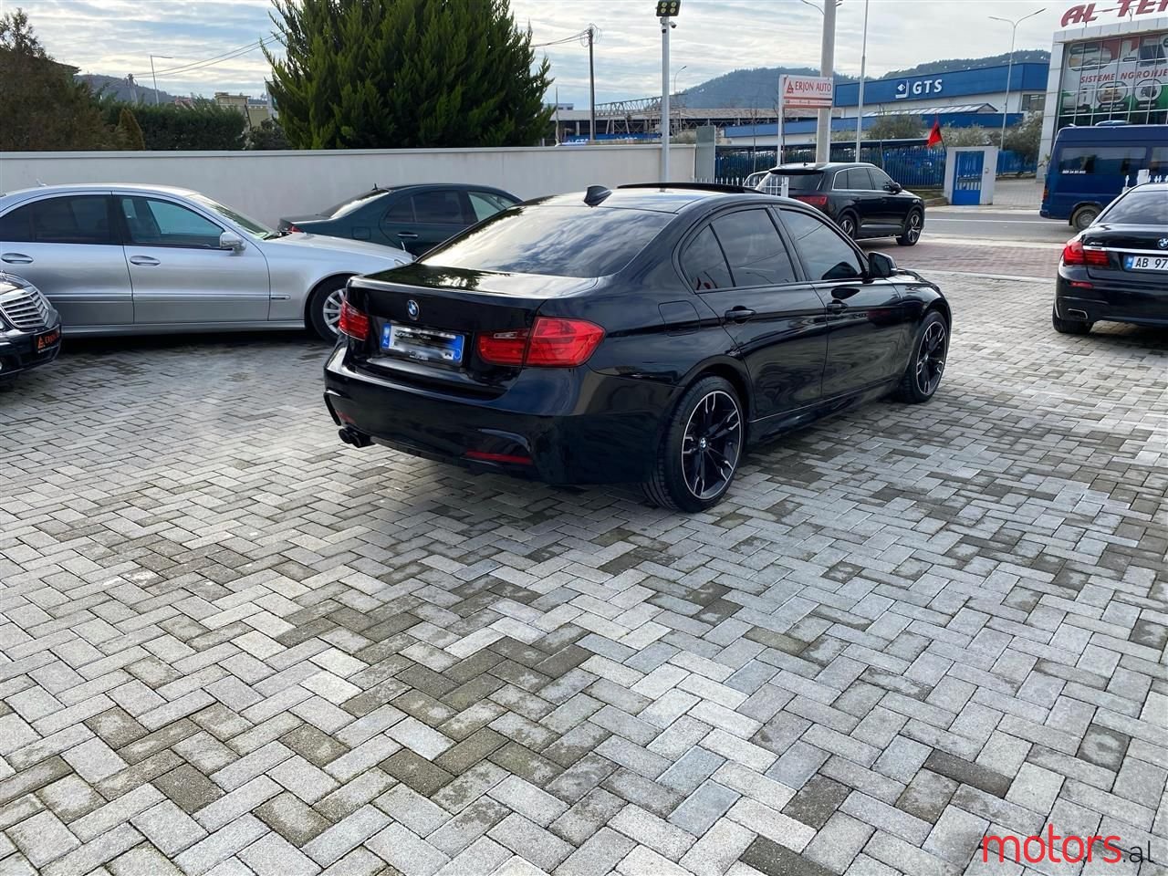 2012' BMW 328 photo #4