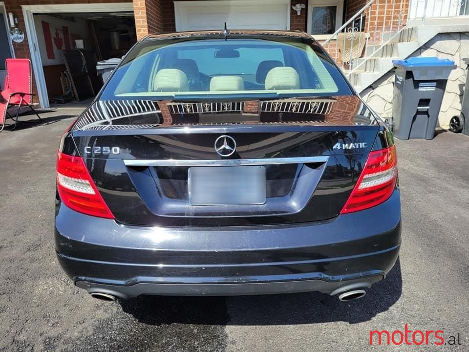 2012' Mercedes-Benz 250 photo #2