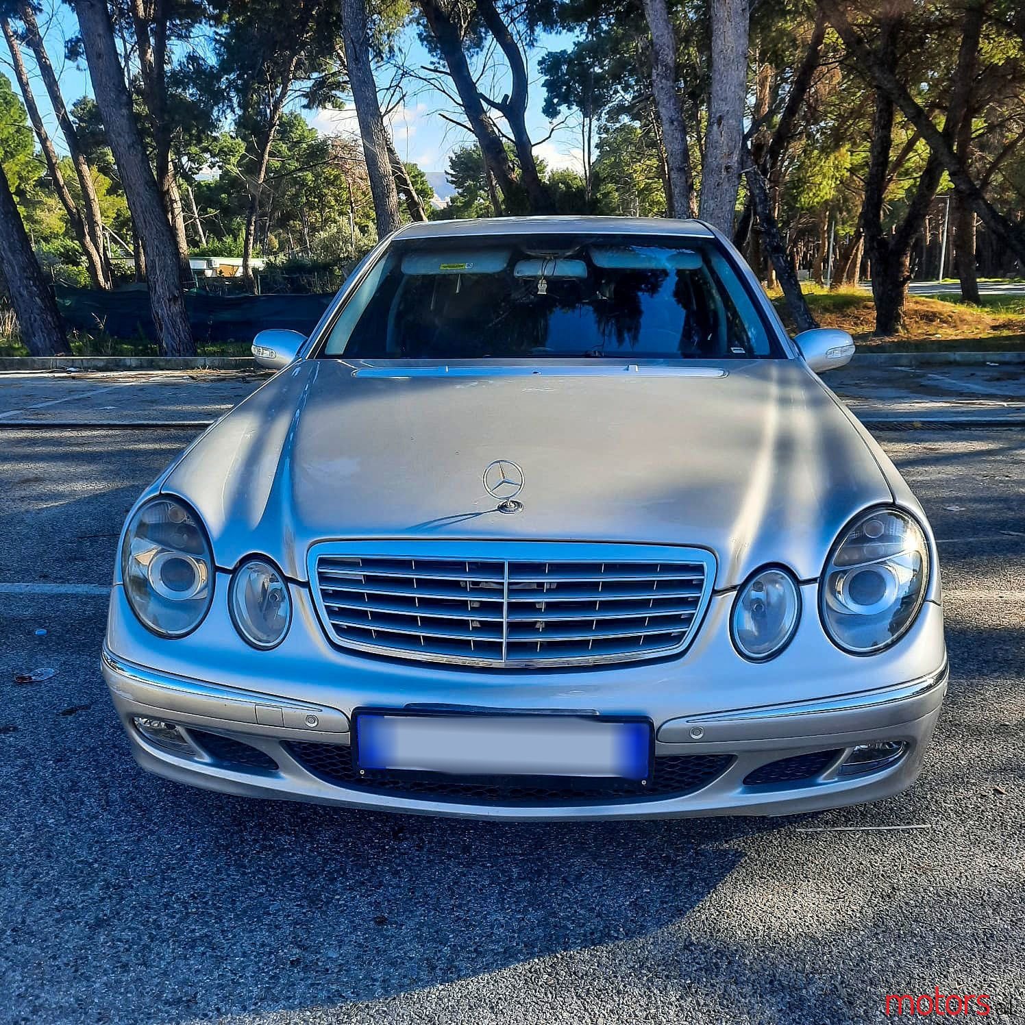 2003' Mercedes-Benz E 270 photo #3