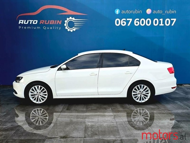 2013' Volkswagen Jetta photo #5