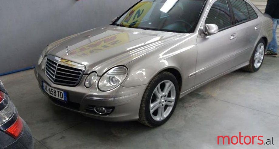 2008' Mercedes-Benz E 320 photo #1