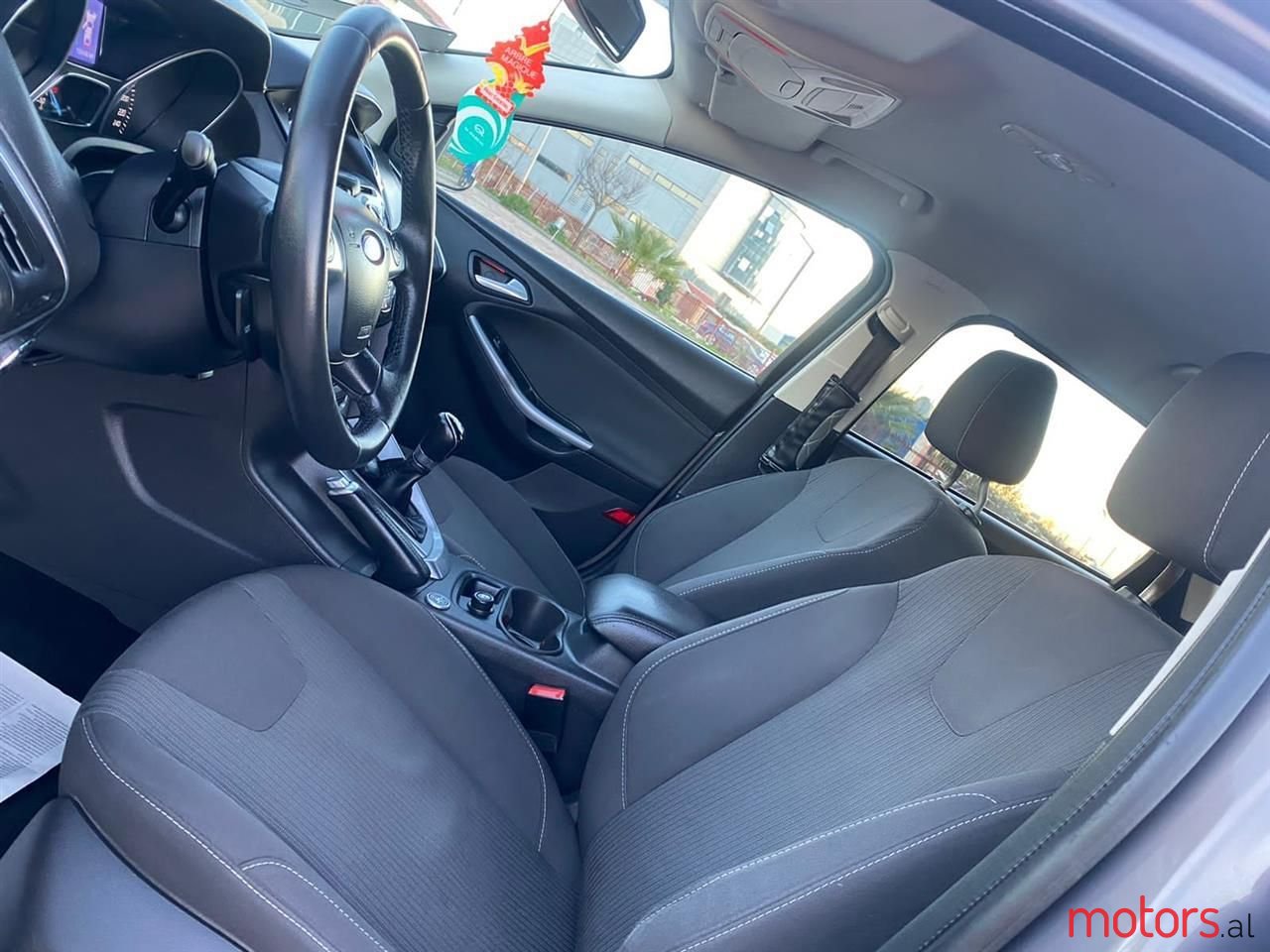 2012' Ford Focus photo #5