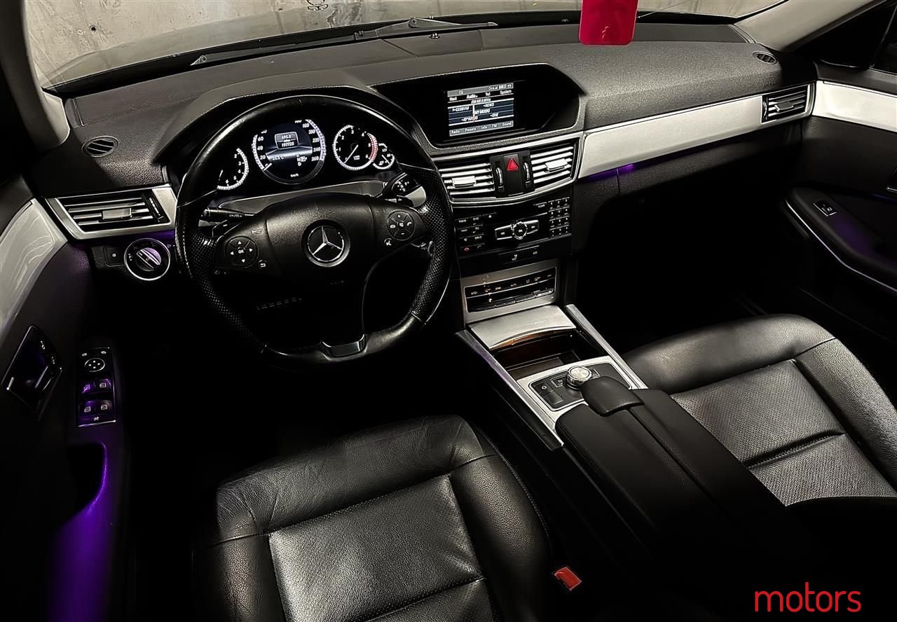 2013' Mercedes-Benz E 220 photo #4