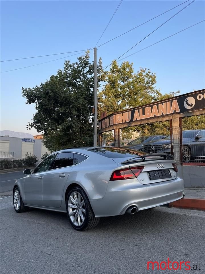 2012' Audi A7 photo #2