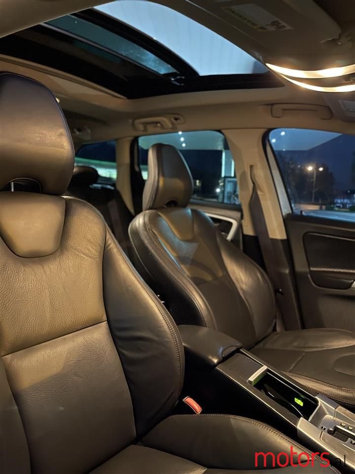 2010' Volvo Xc 60 photo #6