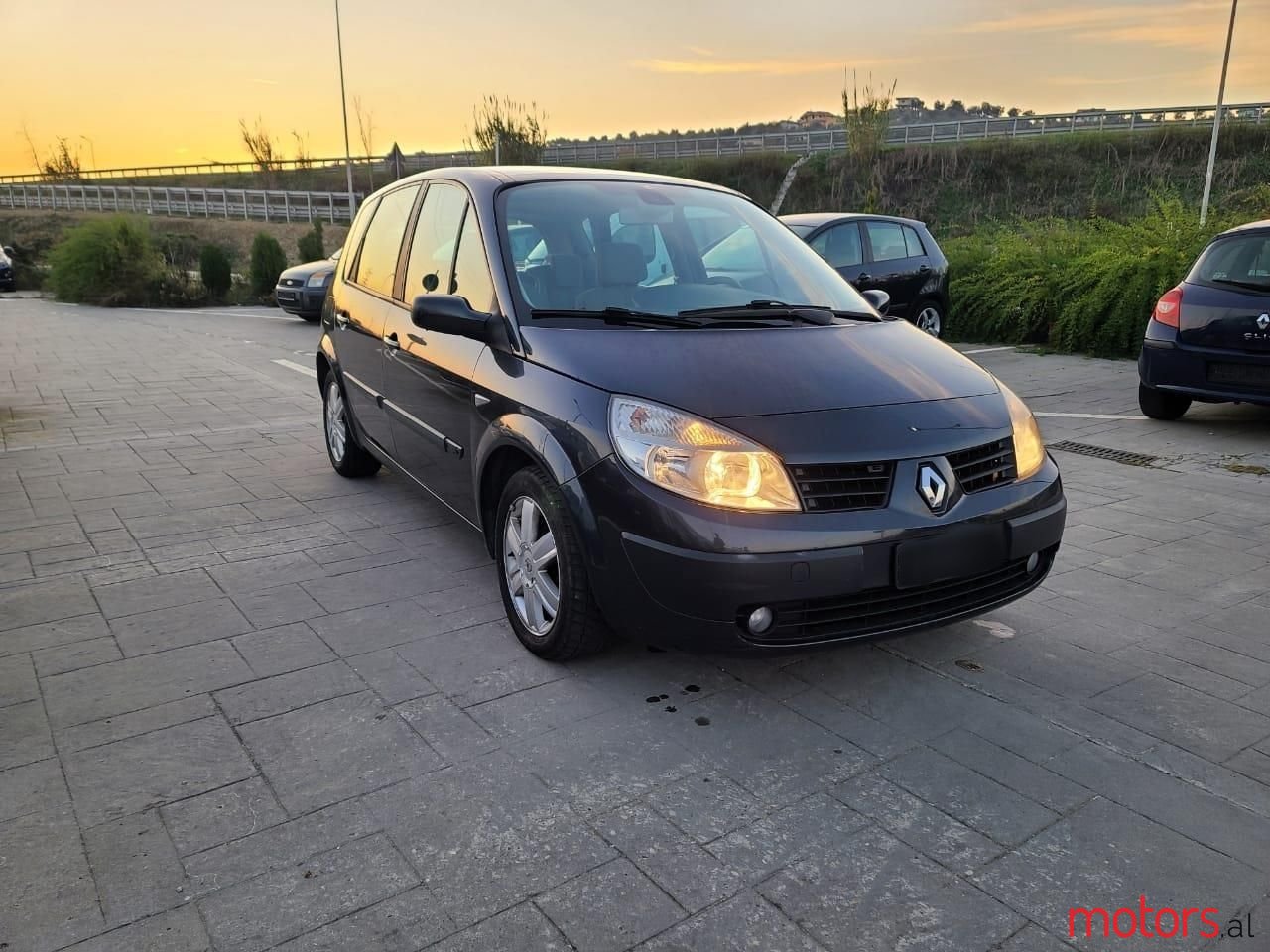 2006' Renault Scenic photo #1