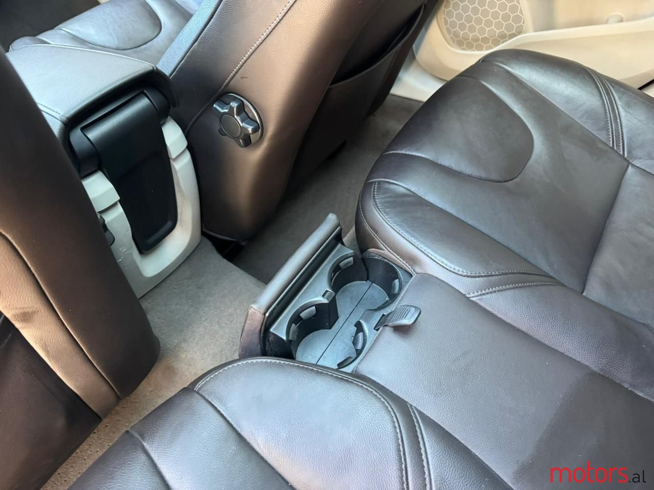 2014' Volvo V40 photo #3