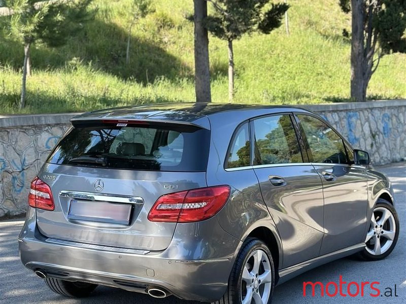 2014' Mercedes-Benz B 200 photo #6