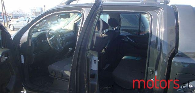 2007' Nissan Navara photo #1