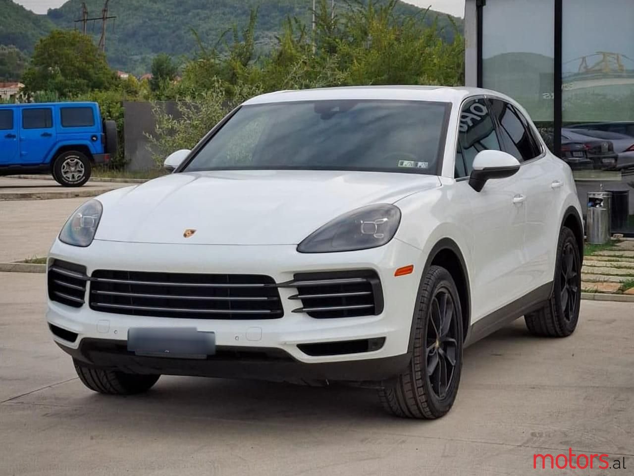 2019' Porsche Cayenne photo #1