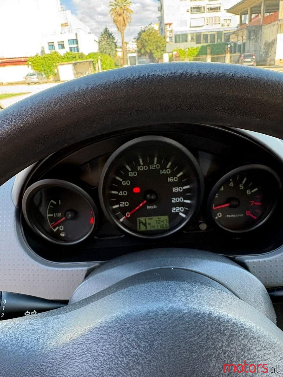 2008' Mitsubishi Colt photo #2