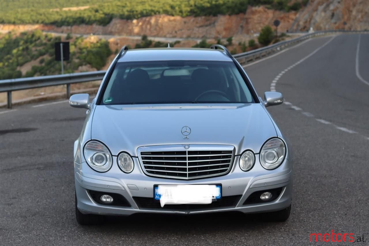 2007' Mercedes-Benz E 220 photo #1