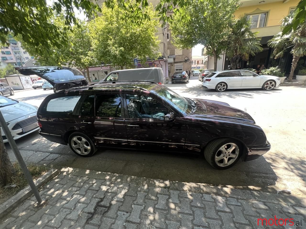 2002' Mercedes-Benz 200 photo #1