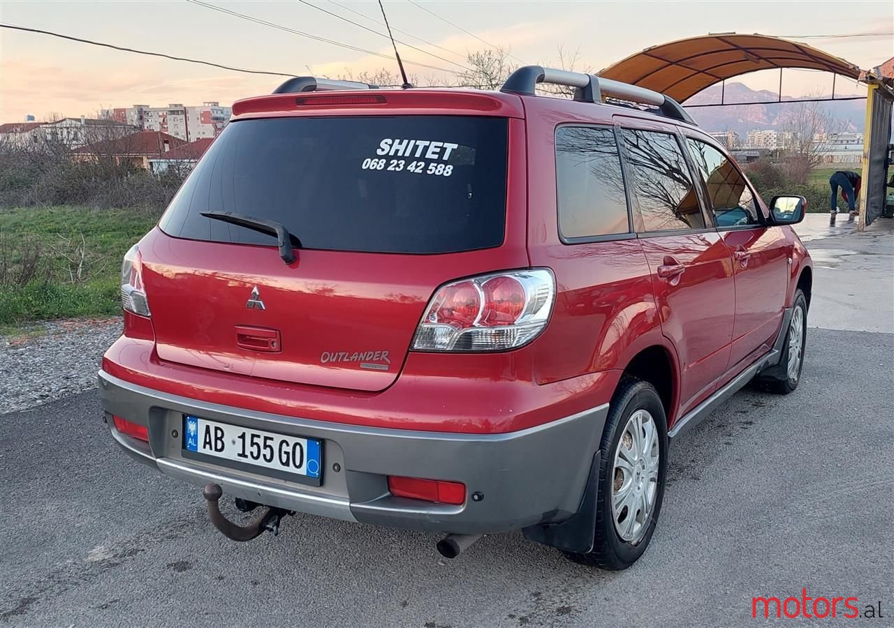 2004' Mitsubishi Outlander photo #6